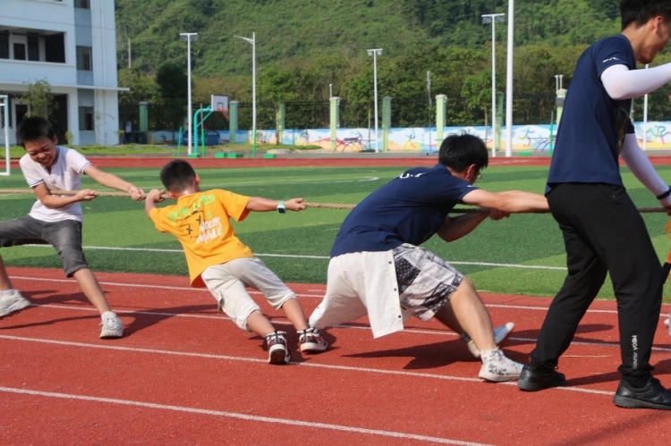 大連海事大學(xué)“雙翼行黔行支教團”組織運動賽