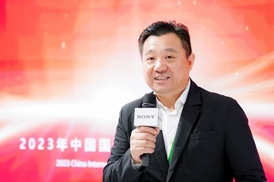 上海鑫廣科技發(fā)展集團(tuán)有限公司董事長黃尚渭
